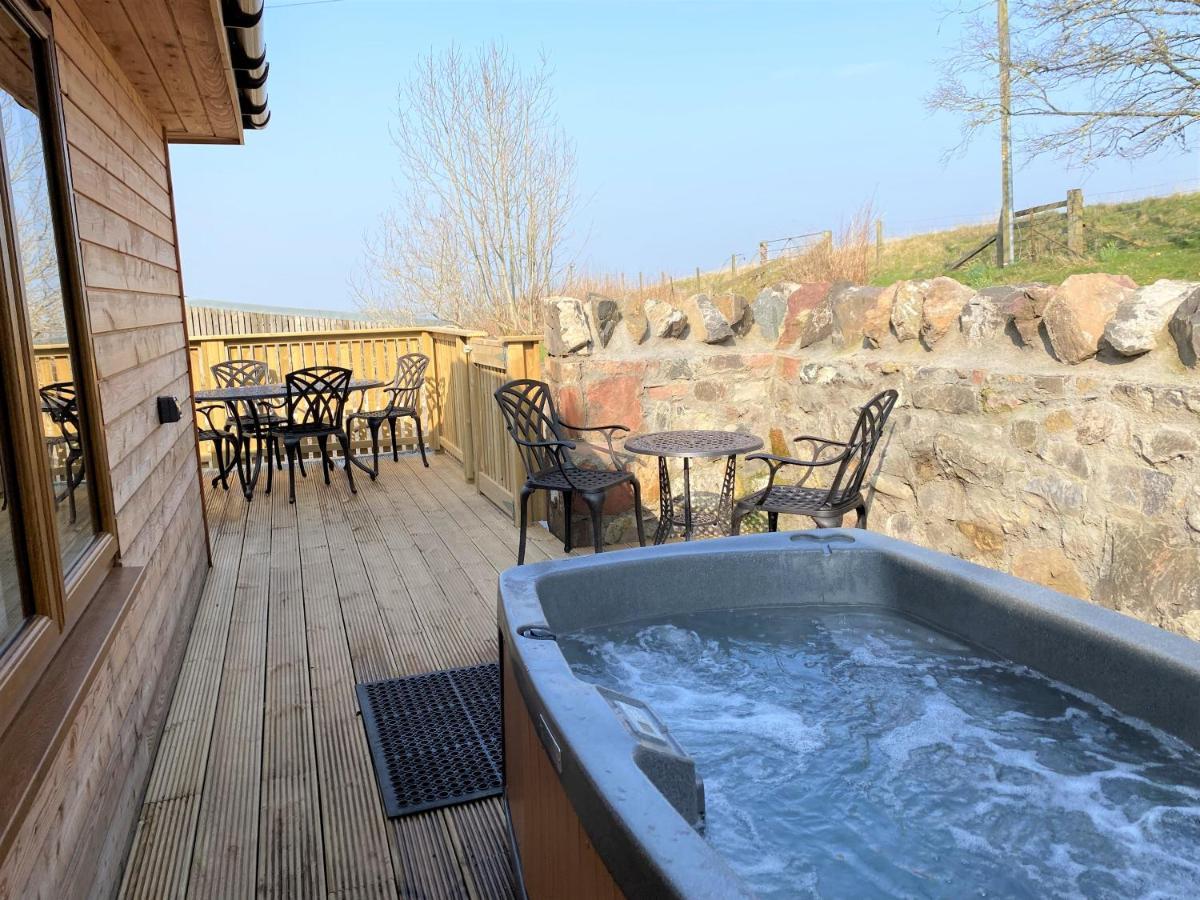 Partridge Lodge With Hot Tub Forgandenny Esterno foto