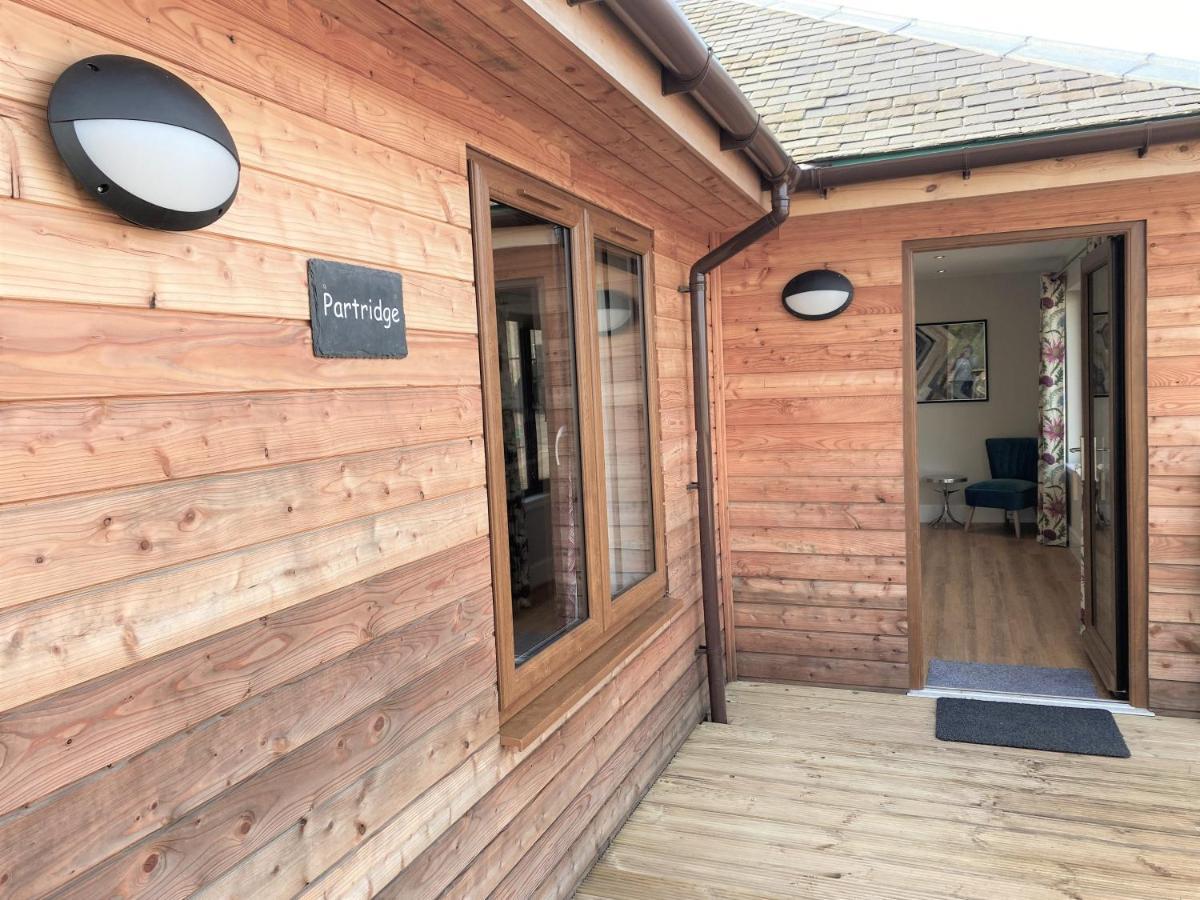 Partridge Lodge With Hot Tub Forgandenny Esterno foto