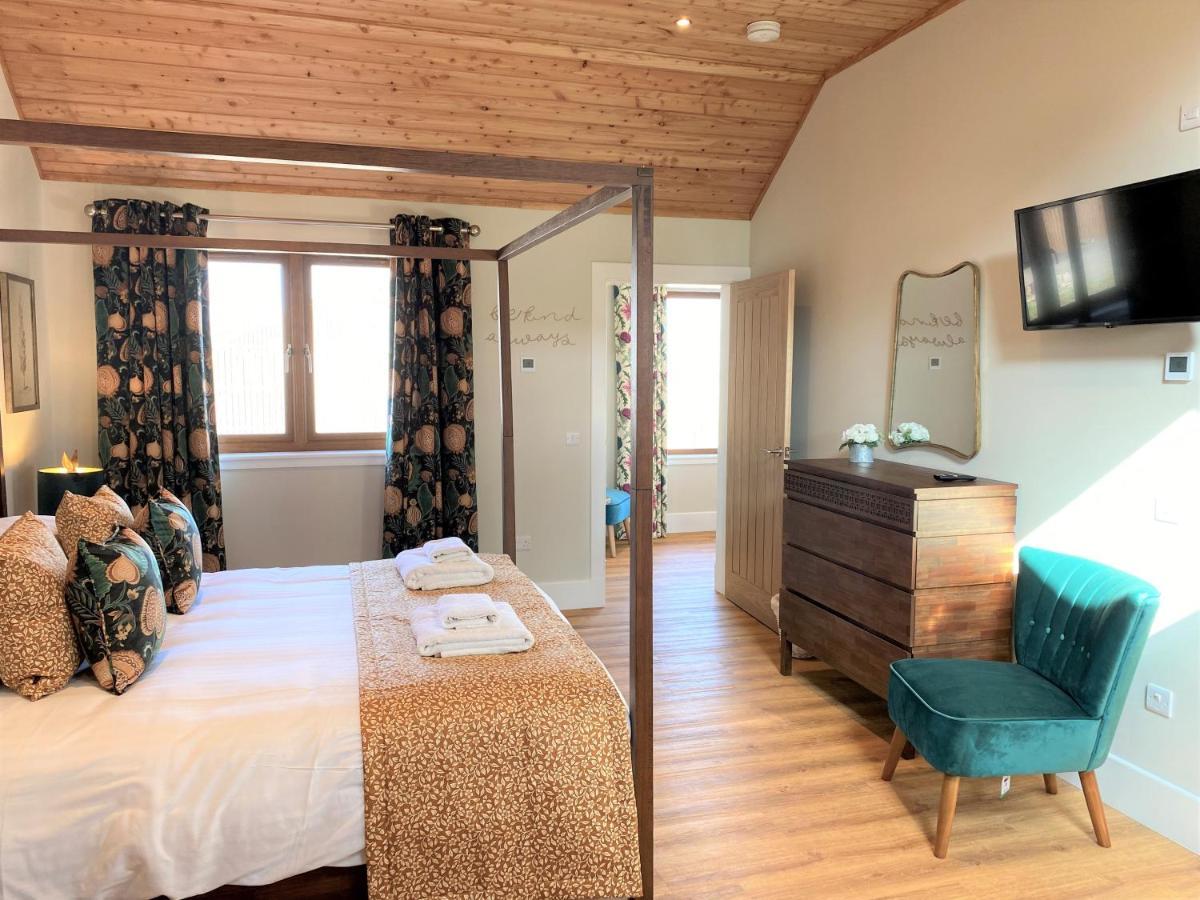 Partridge Lodge With Hot Tub Forgandenny Esterno foto